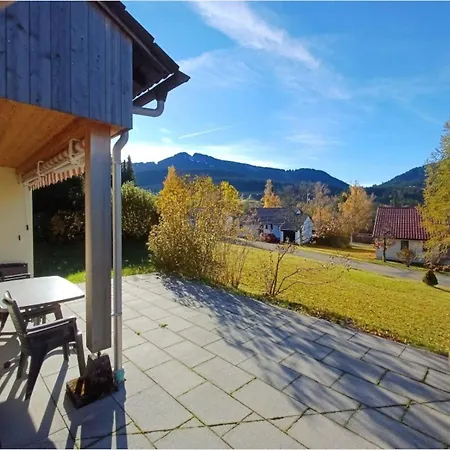 Mit Schoener Sonnenterrasse Im Reichenbach F15