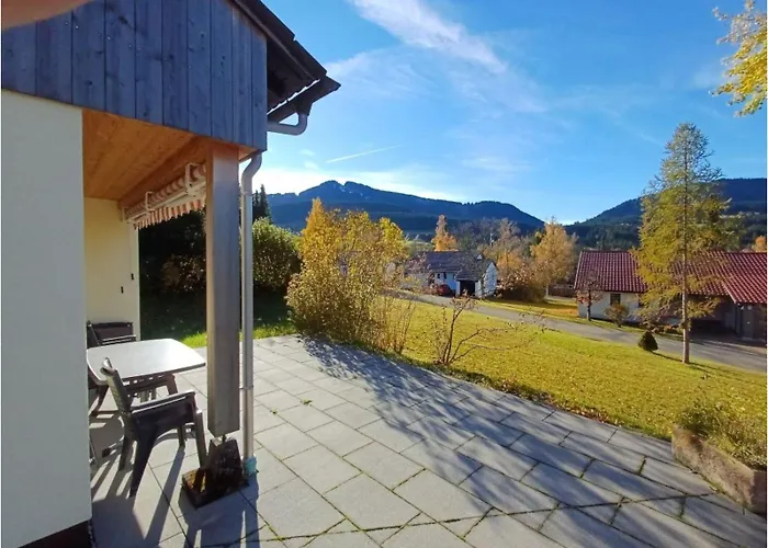 Mit Schoener Sonnenterrasse Im Reichenbach F15