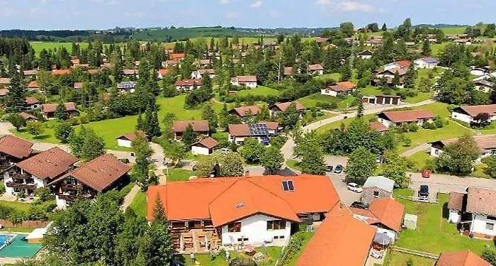 Mit Schoener Sonnenterrasse Im Reichenbach F15 Holiday home *