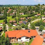 Mit Schoener Sonnenterrasse Im Reichenbach F15 Vakantiehuis *